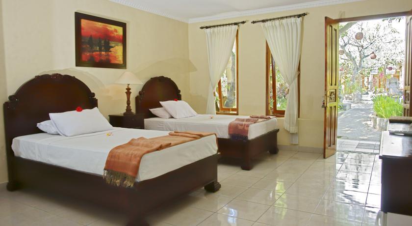 Oyo 2334 Melka Excelsior Hotel Сингараджа Экстерьер фото